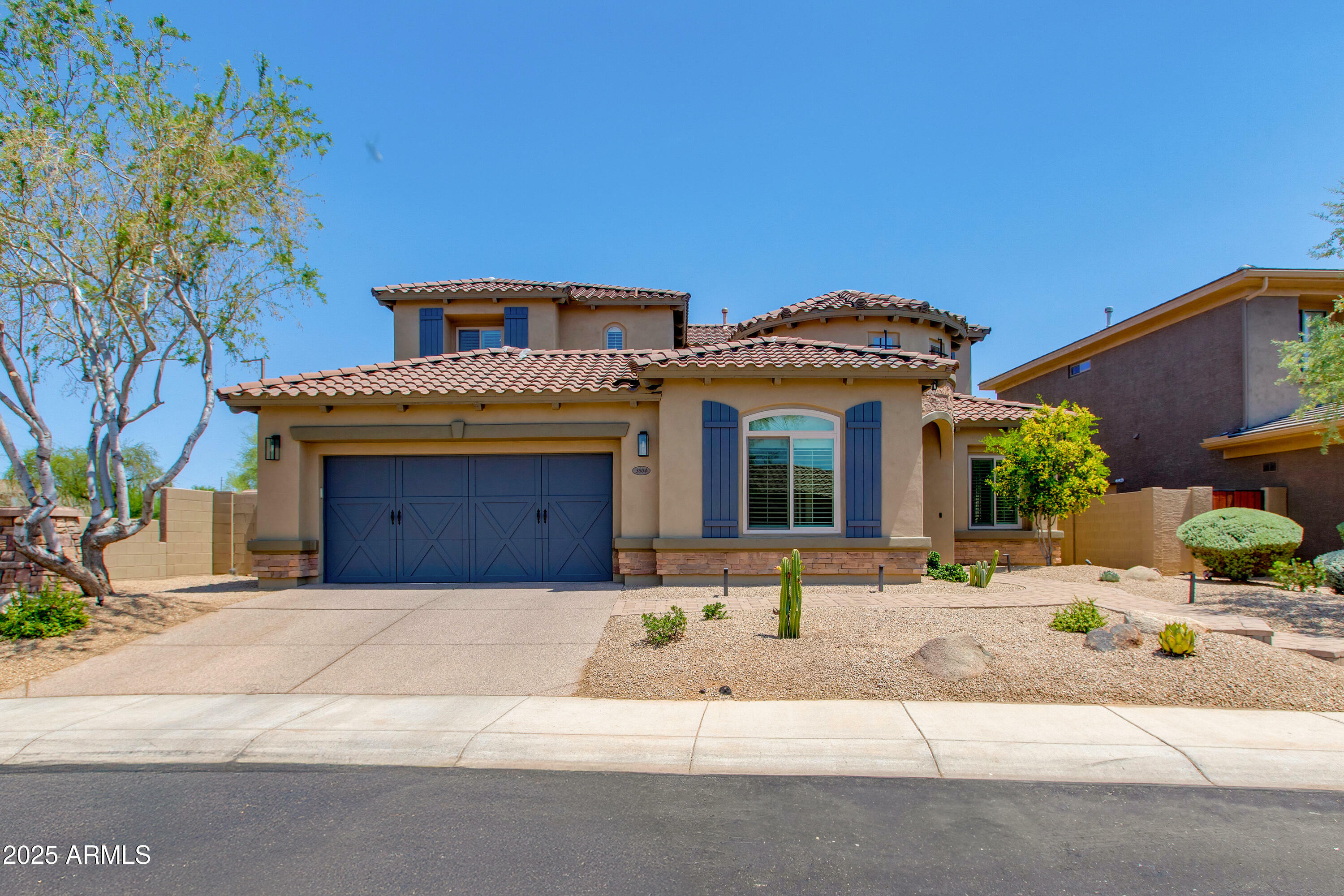 Property Photo:  3804 E Daley Lane  AZ 85050 