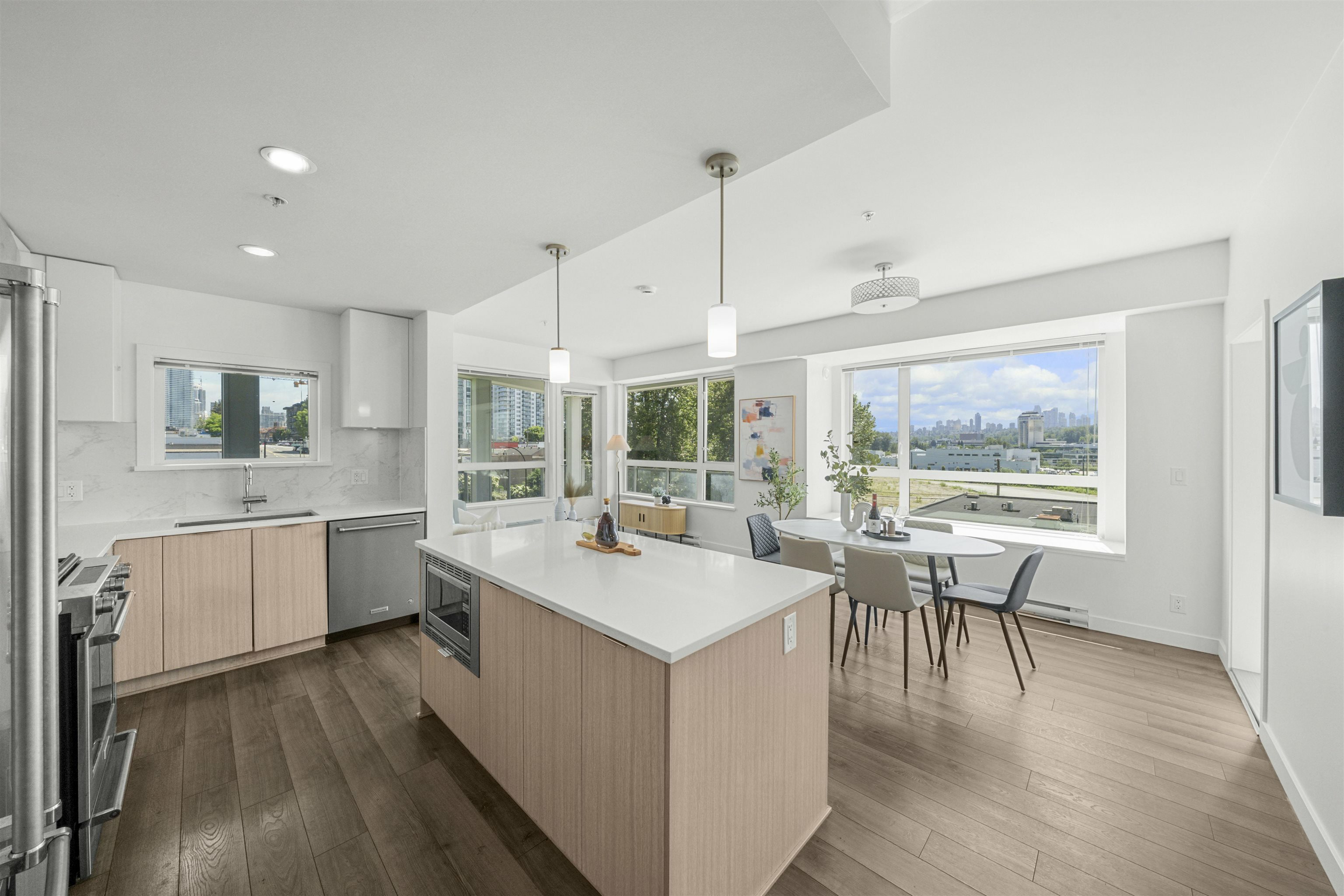 Property Photo: 2188 Madison Avenue 412 BC V5C 0J8