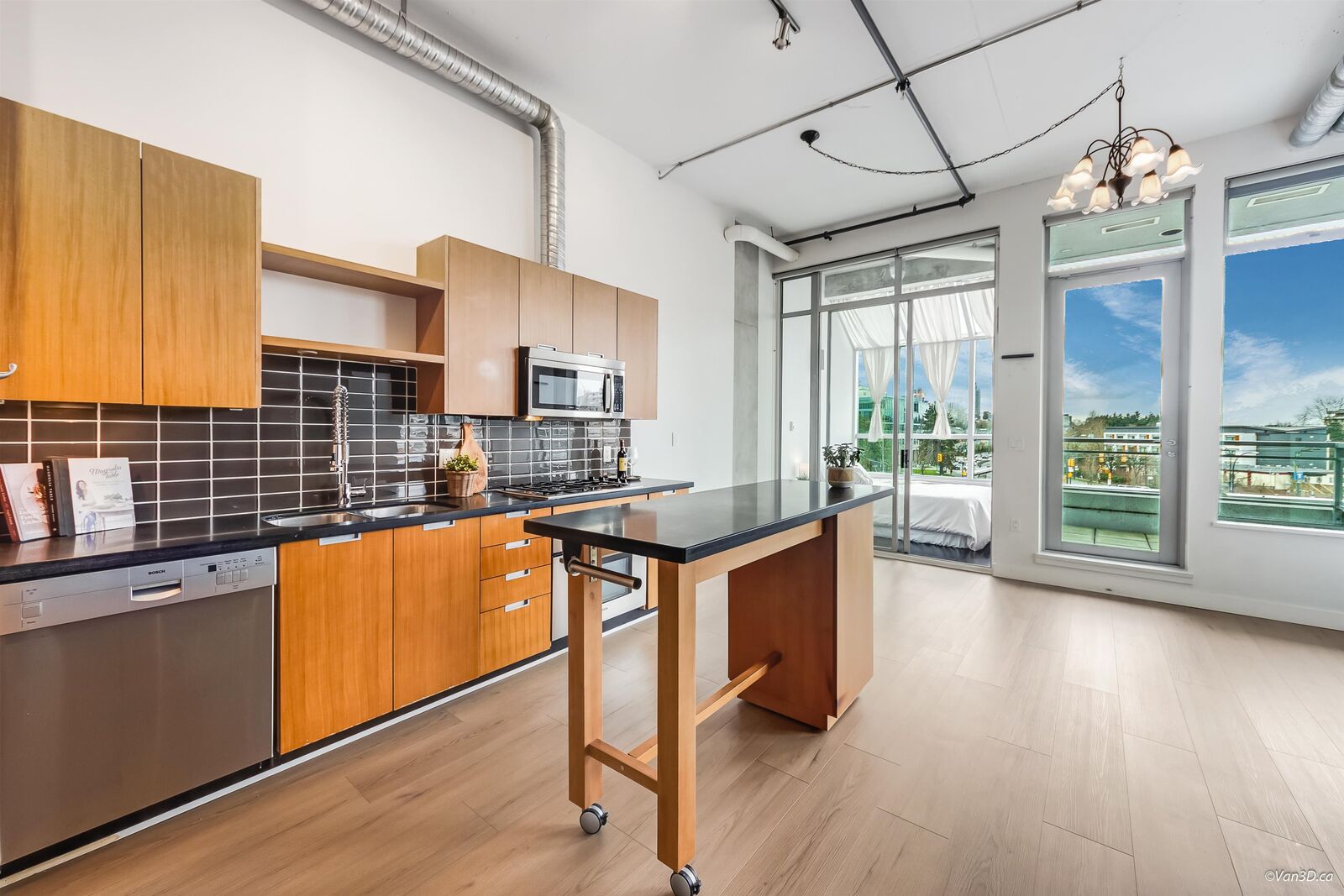 Property Photo: 495 W 6th Avenue 307 BC V5Y 1L3