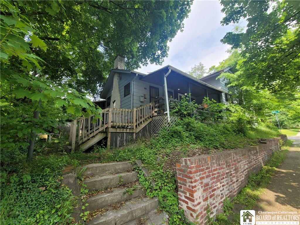Property Photo: 315 E 6th Street NY 14701