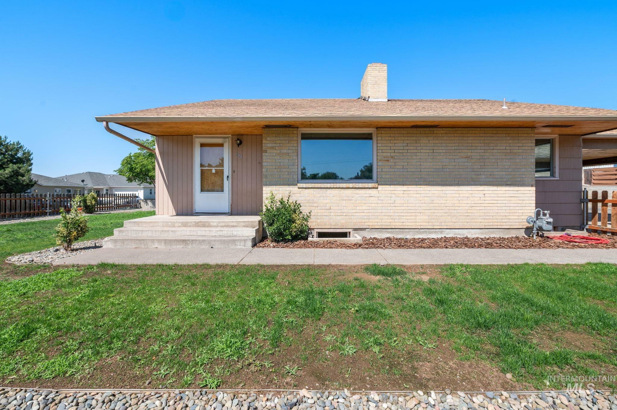 Property Photo: 105 W 19th Ave ID 83501