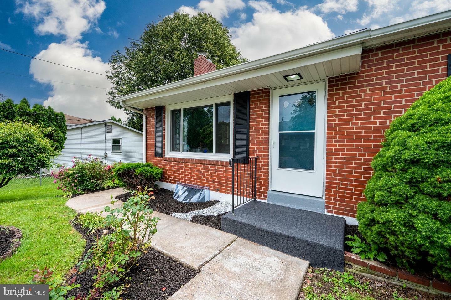 Property Photo:  314 Noble Street  PA 19611 