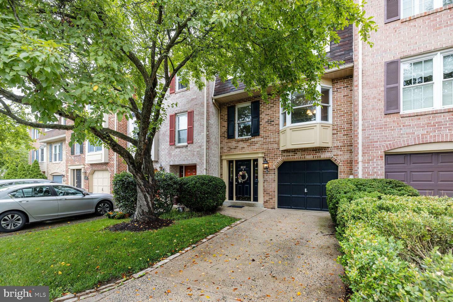 Property Photo:  8010 Hollow Reed Court  MD 21701 
