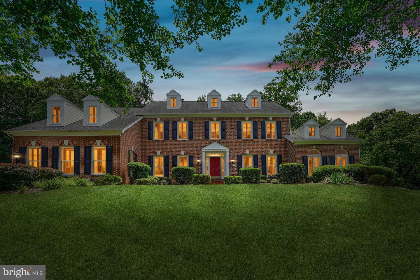 9711 Brookstone Lane  Vienna VA 22182 photo
