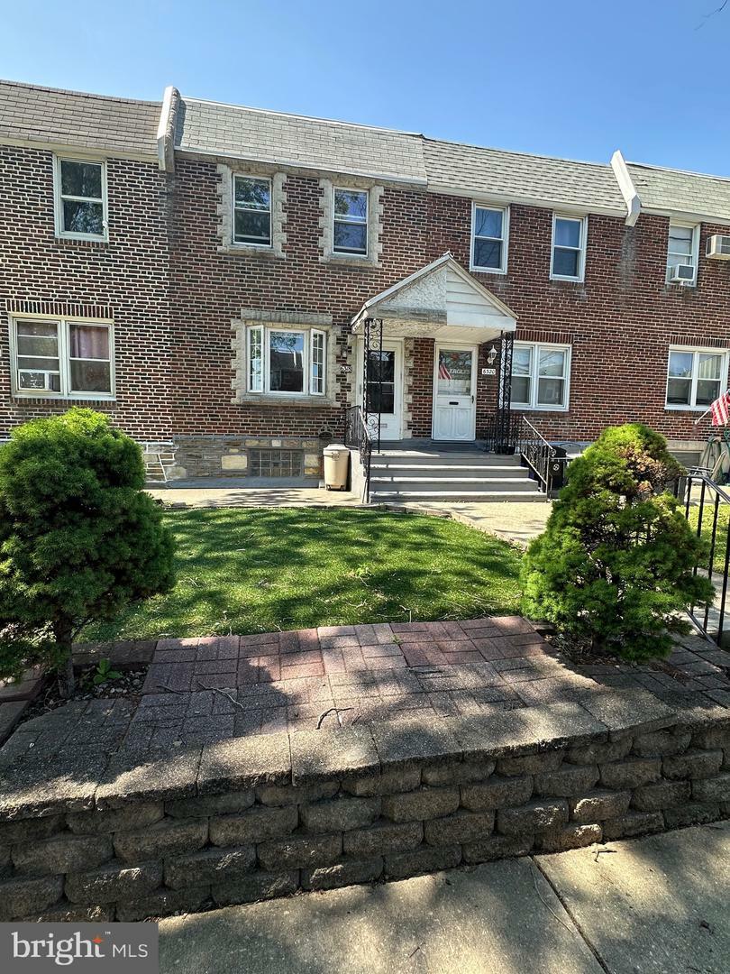 6318 Edmund Street  Philadelphia PA 19135 photo
