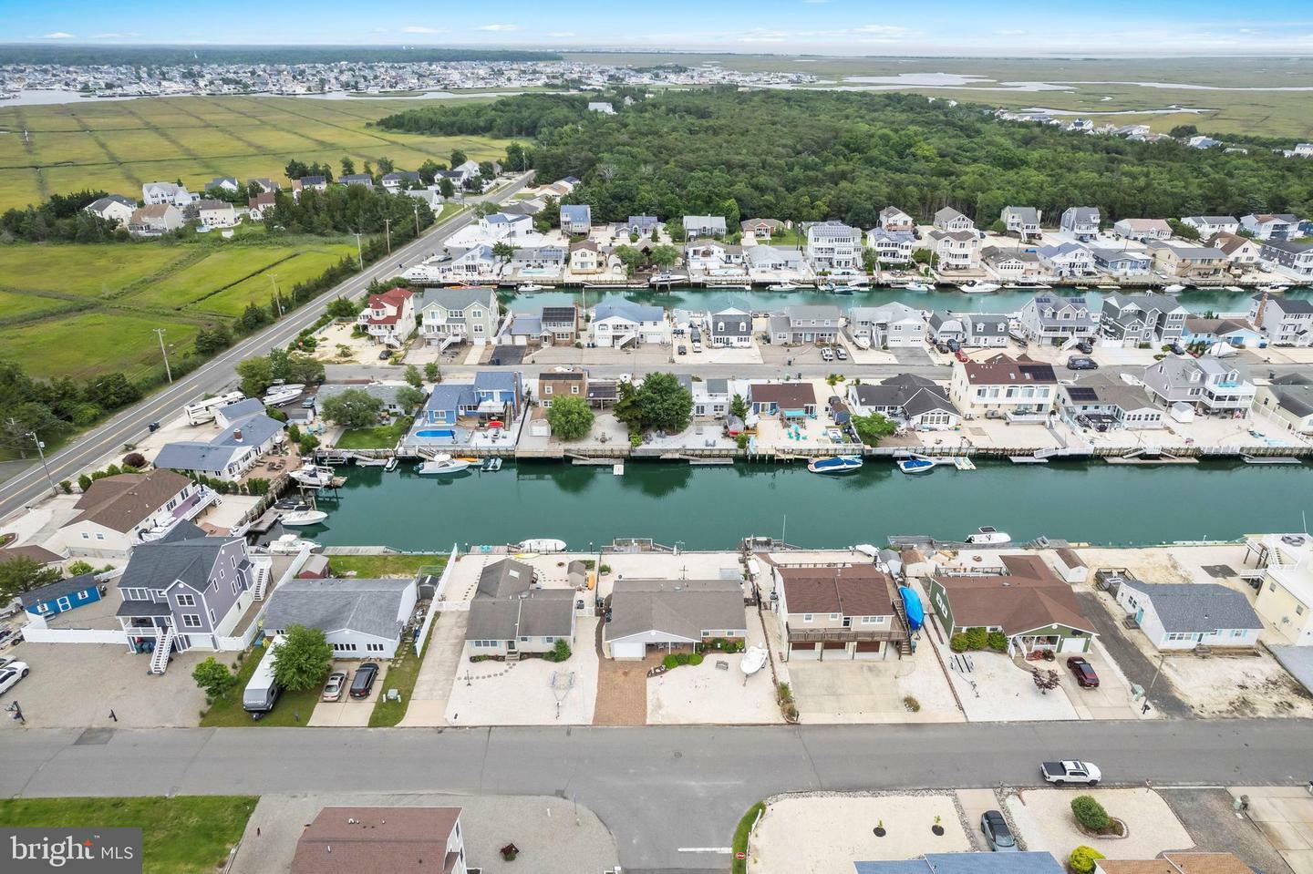 Property Photo:  7 Louisiana Drive  NJ 08087 