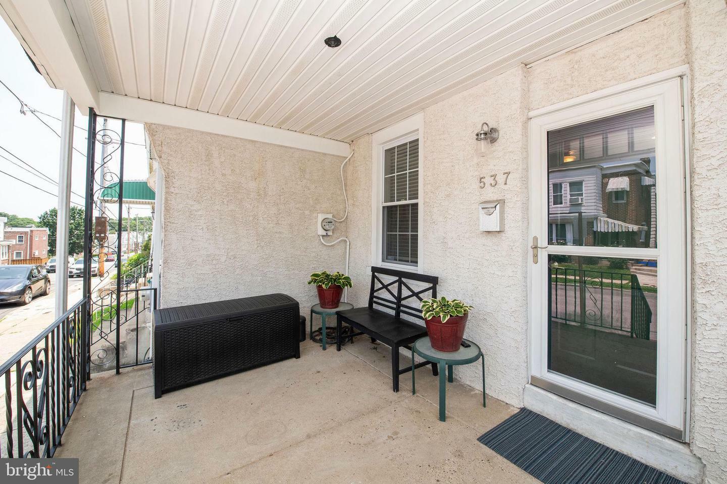 537 Gerhard Street  Philadelphia PA 19128 photo