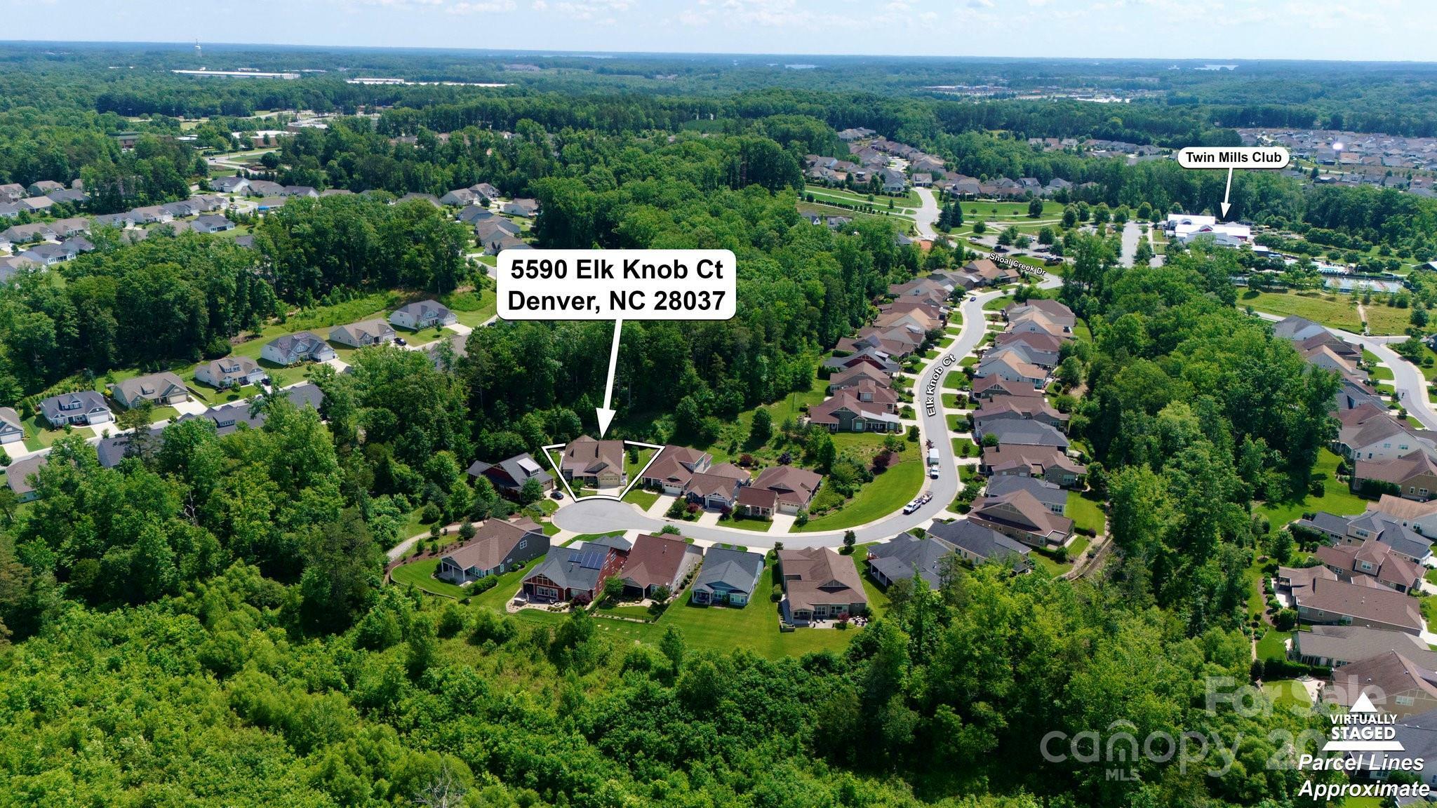 Property Photo: 5590 Elk Knob Court NC 28037