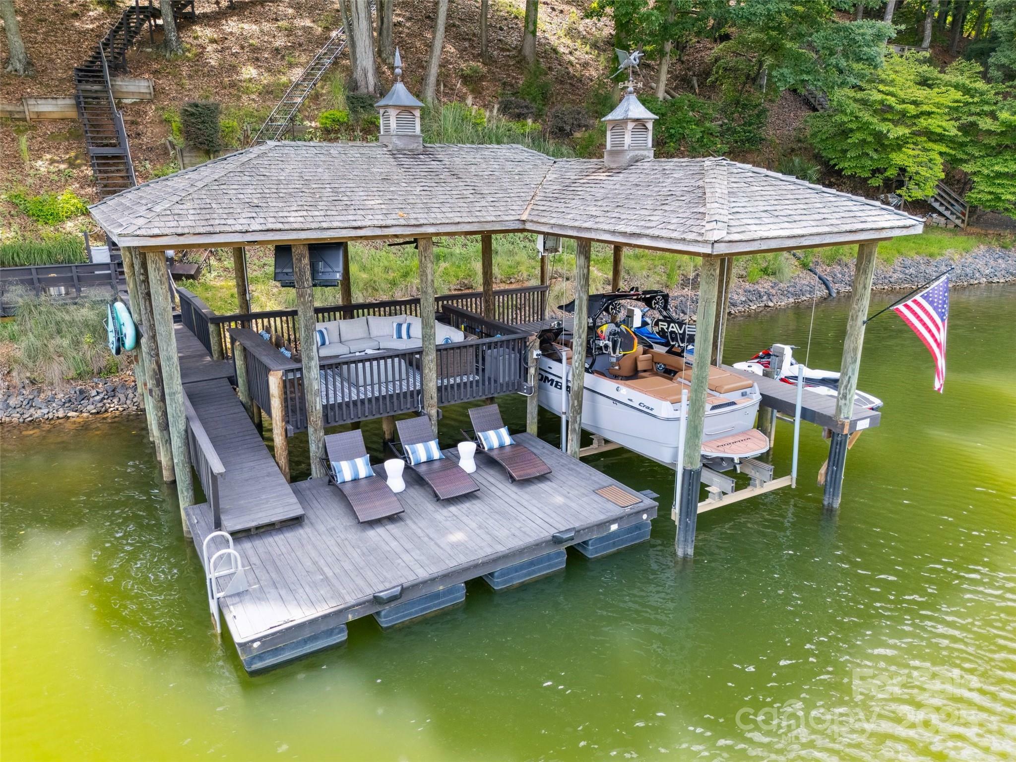 2004 Marquesas Avenue  Tega Cay SC 29708 photo