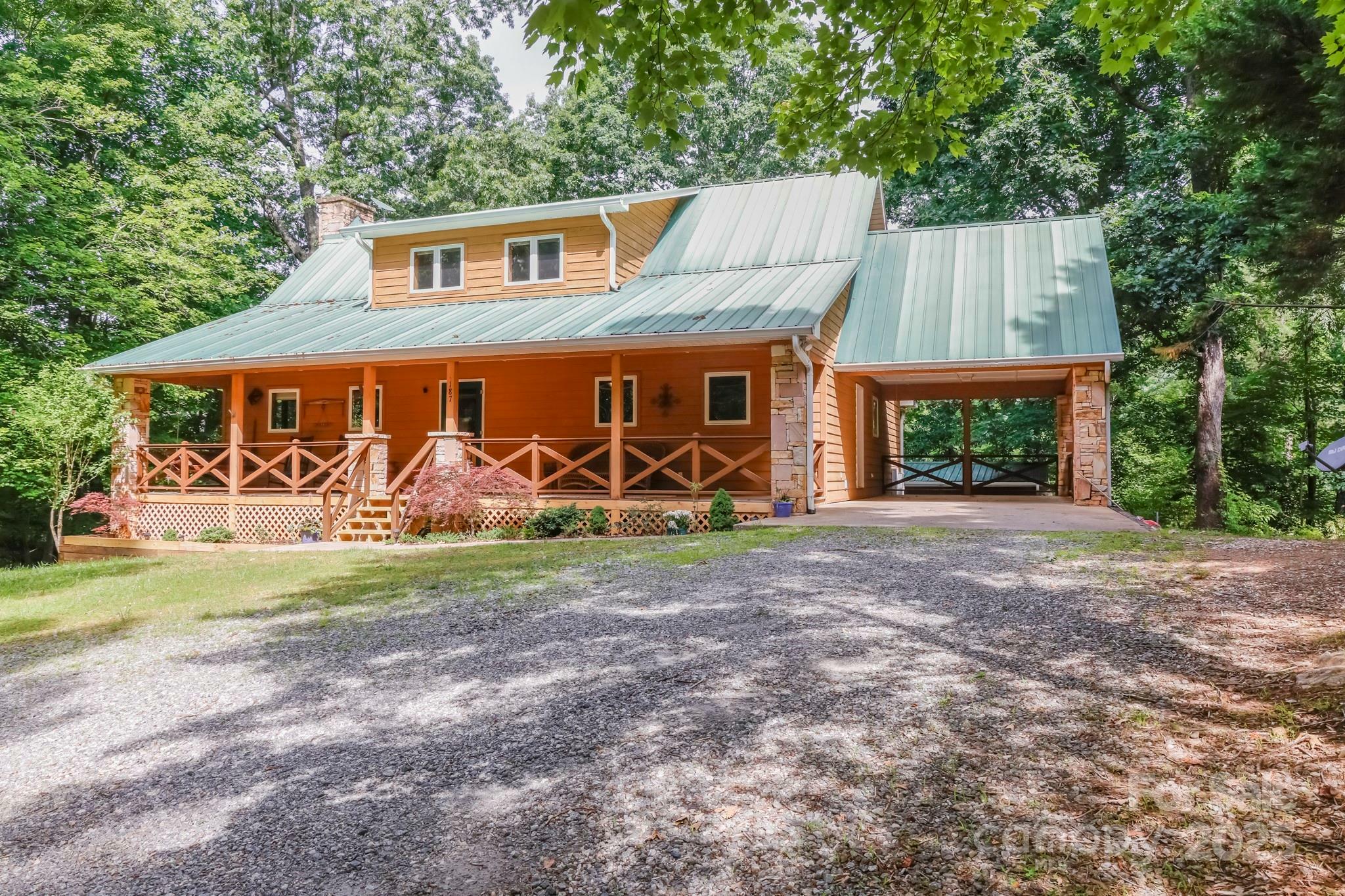Property Photo: 187 W Wilderness Road NC 28746