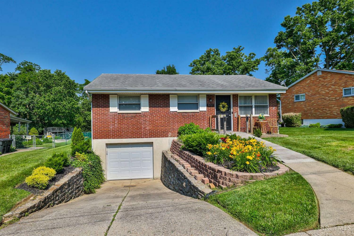 Property Photo: 3267 Harmony Lane OH 45248