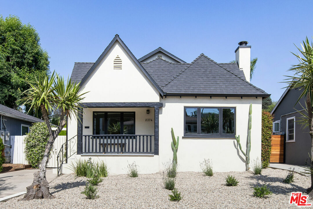 Property Photo: 2374 Edgewater Ter CA 90039