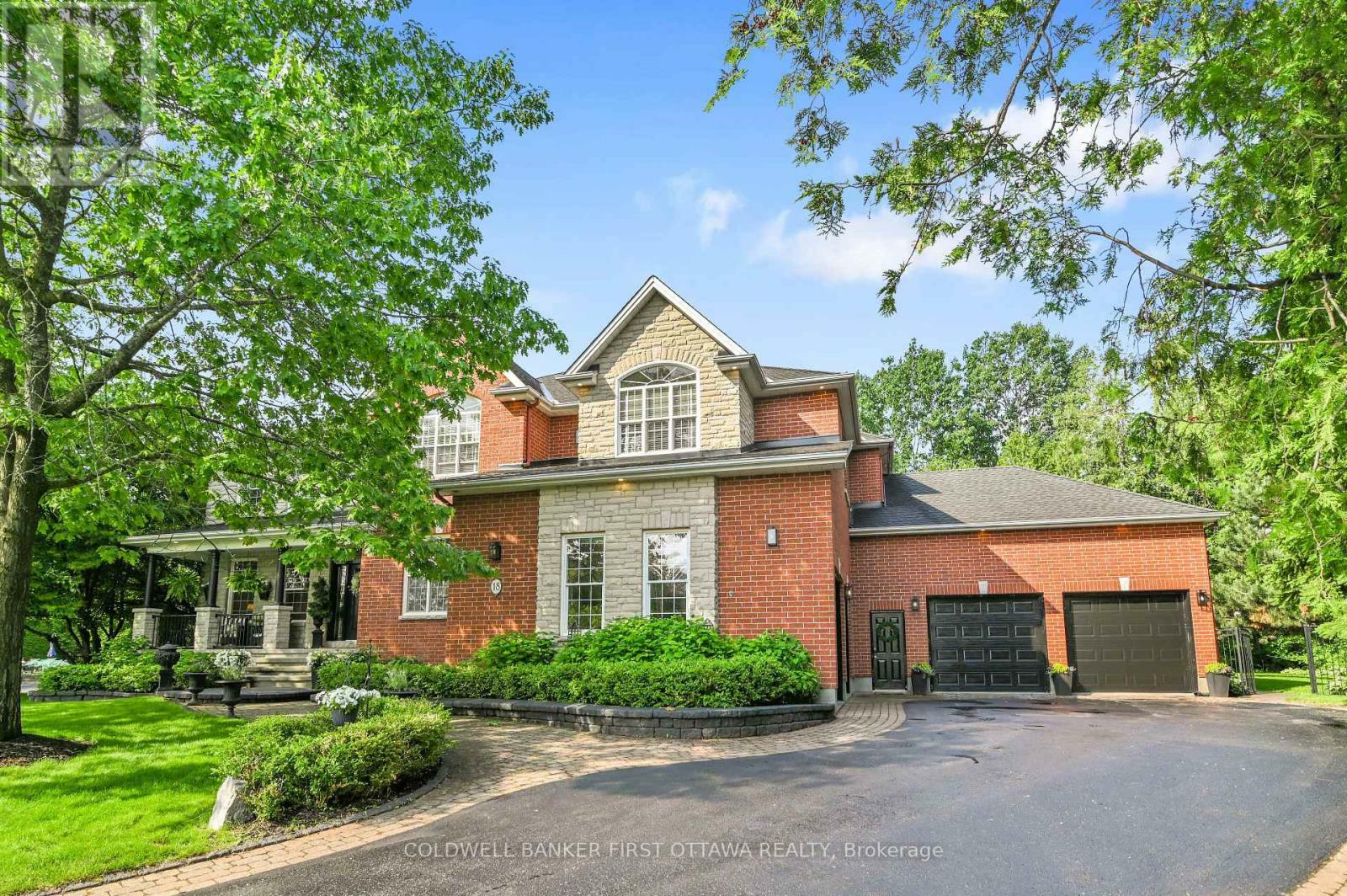Property Photo: 18 Cypress Gardens ON K2S 1W6