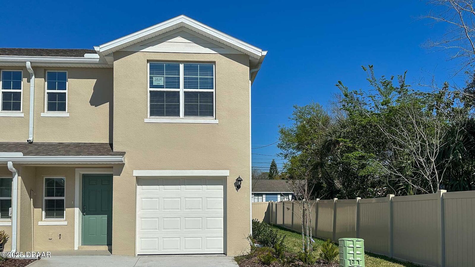 Property Photo: 525 Zinfandel Drive FL 32117