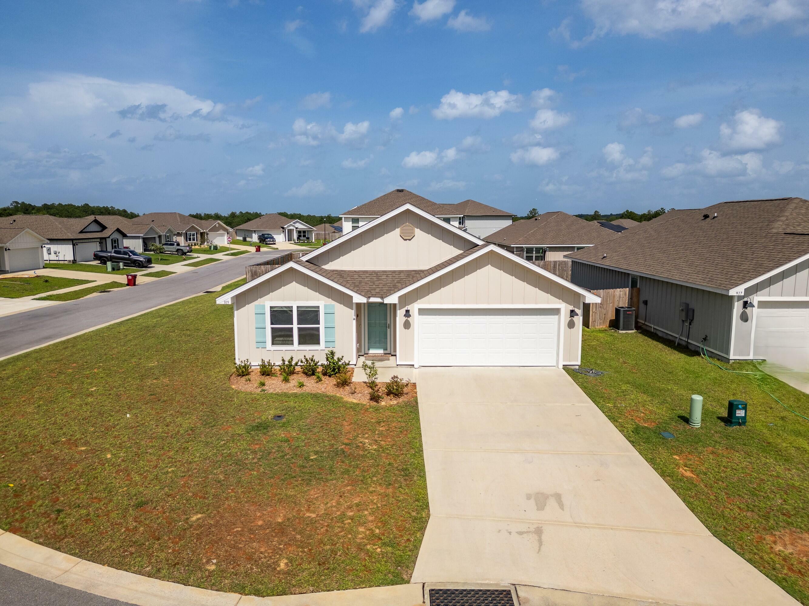 919 Sandbar Loop  Crestview FL 32539 photo