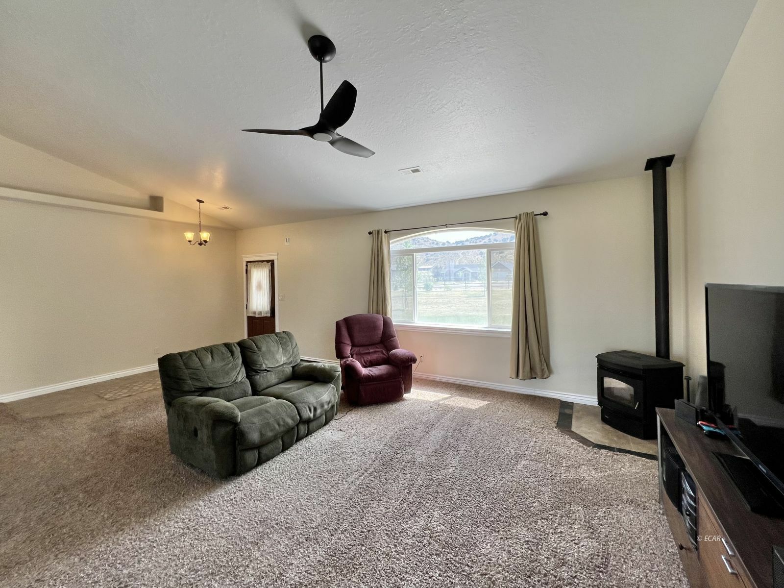 Property Photo: 1147 Dry Creek Trail NV 89801