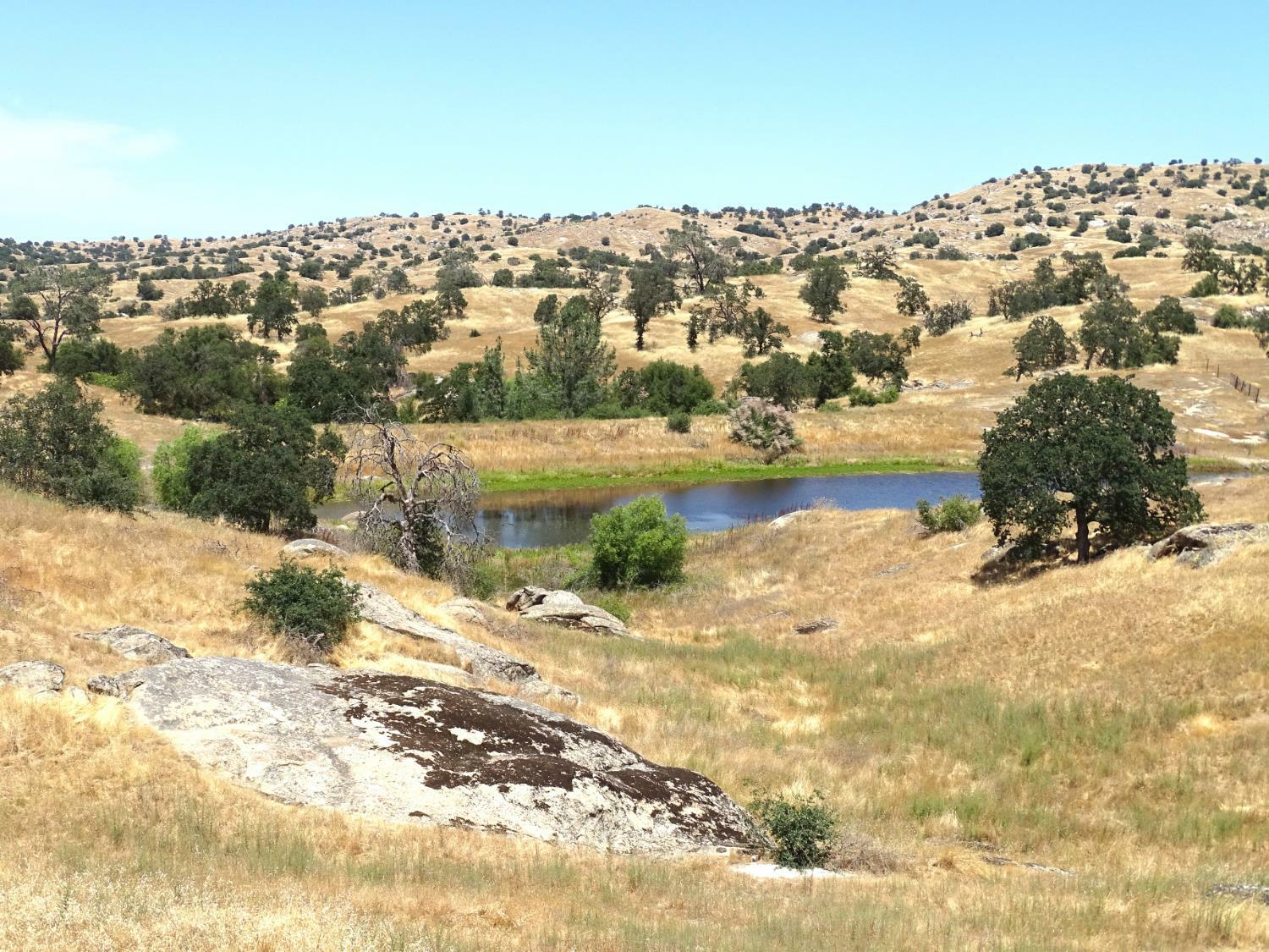 Property Photo: 1 Millstream Lane CA 93636