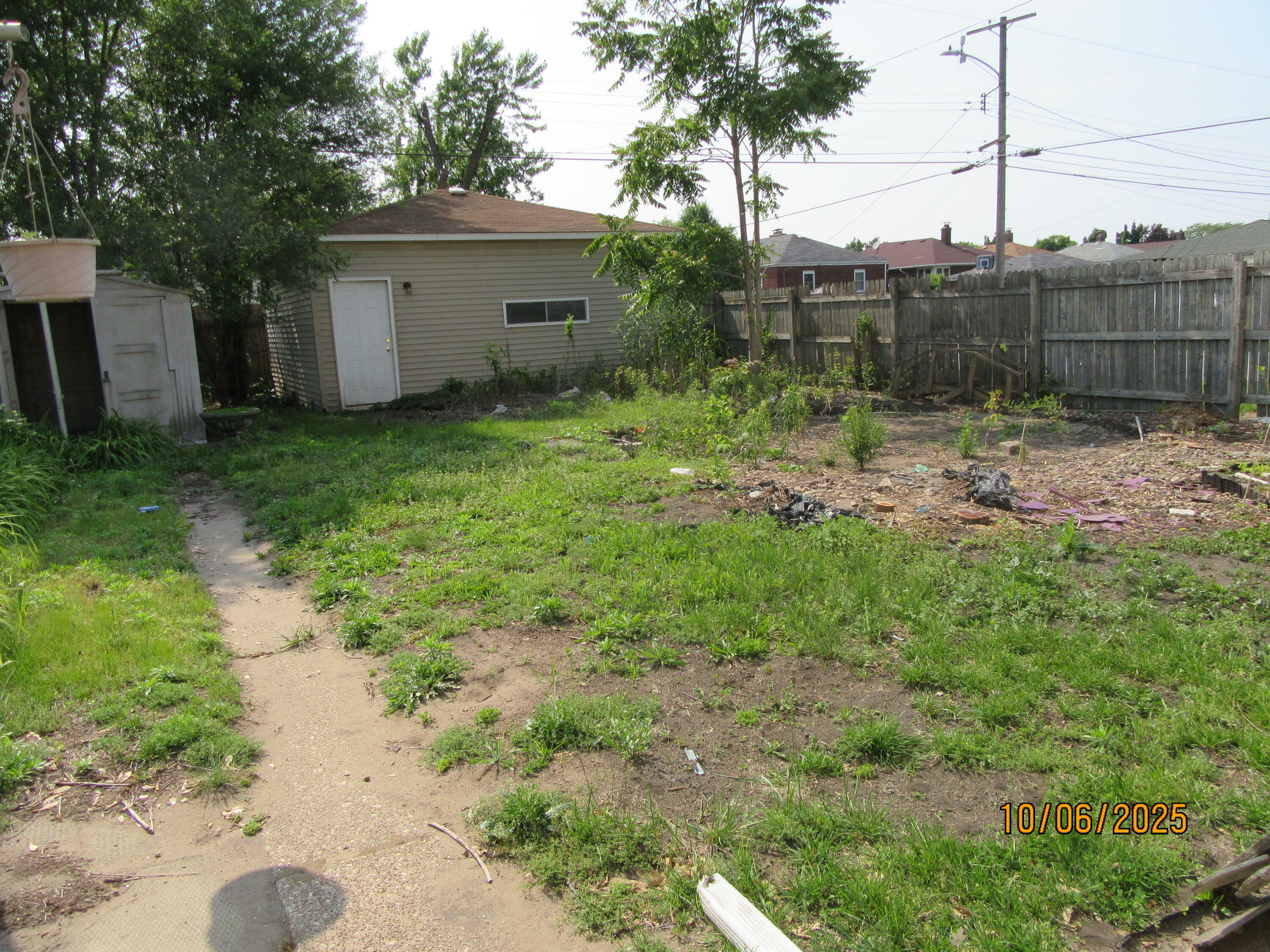 Property Photo: 4006 Henry Avenue IN 46327