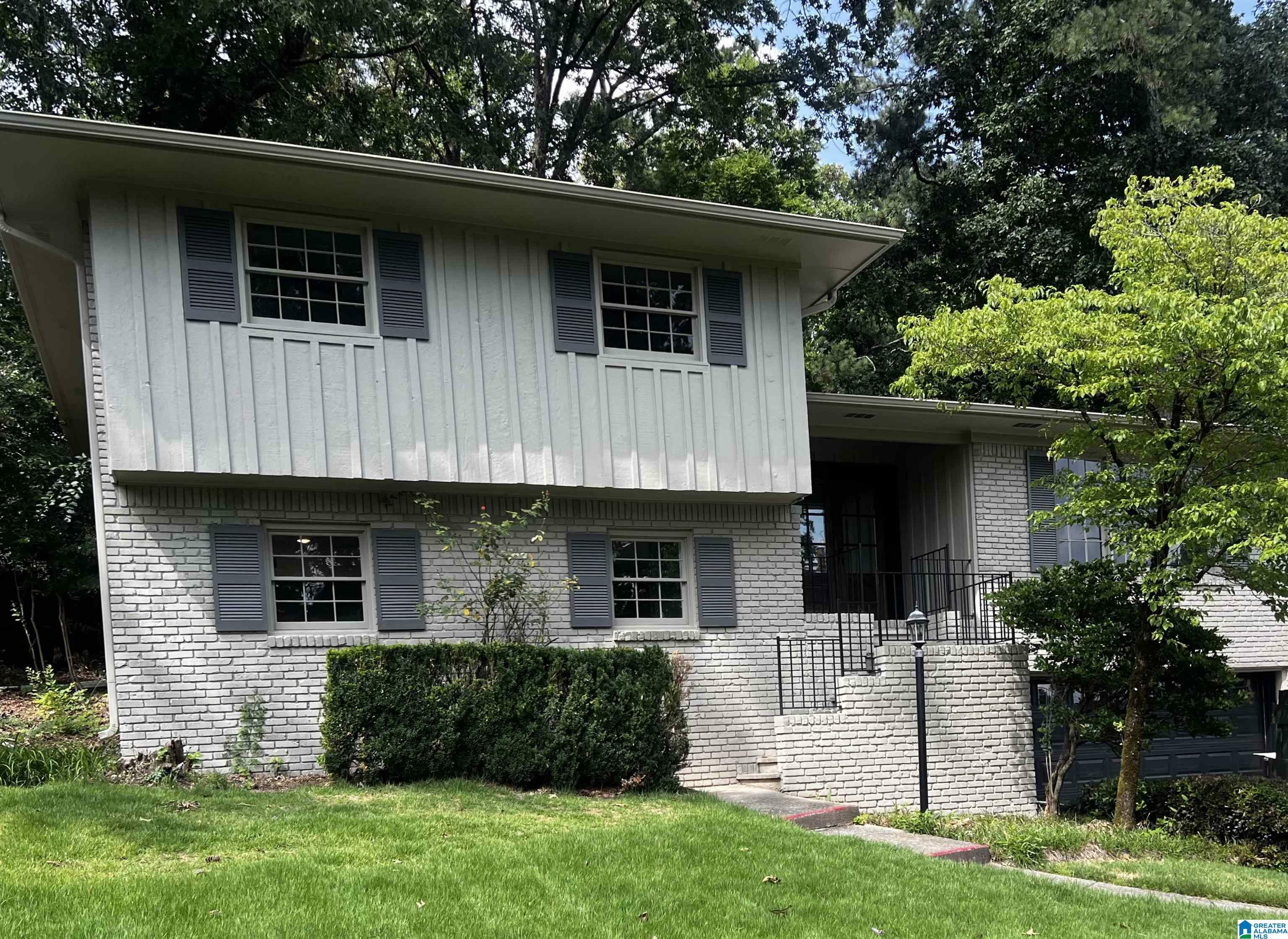 Property Photo: 3249 Wagon Gap Trail AL 35216