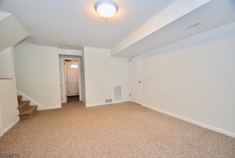 99 Mapes Ave  Springfield Twp. NJ 07081 photo