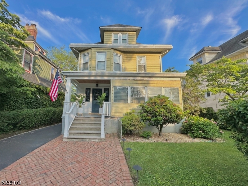 Property Photo: 35 Cloverhill Pl NJ 07042