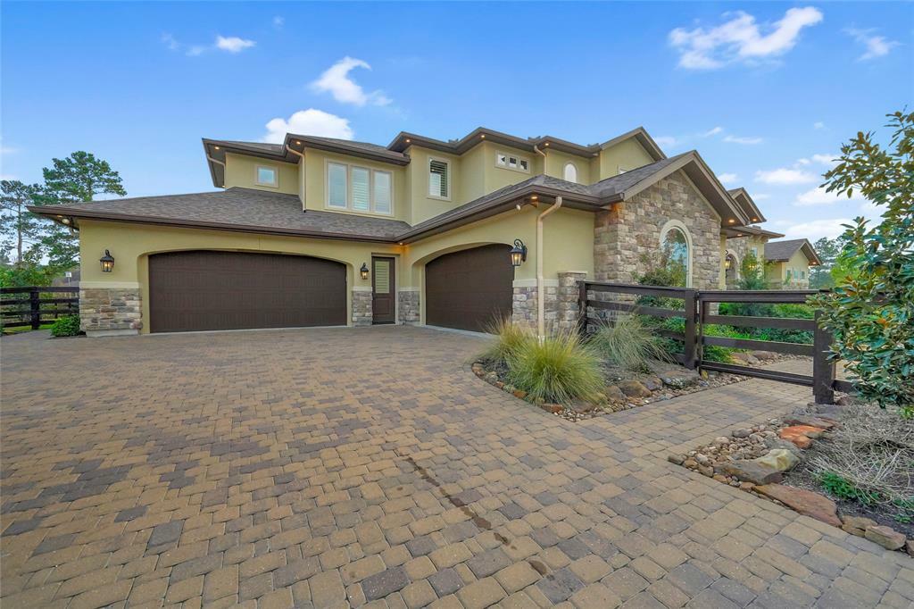 Property Photo: 18 Rugged Lark Circle TX 77377