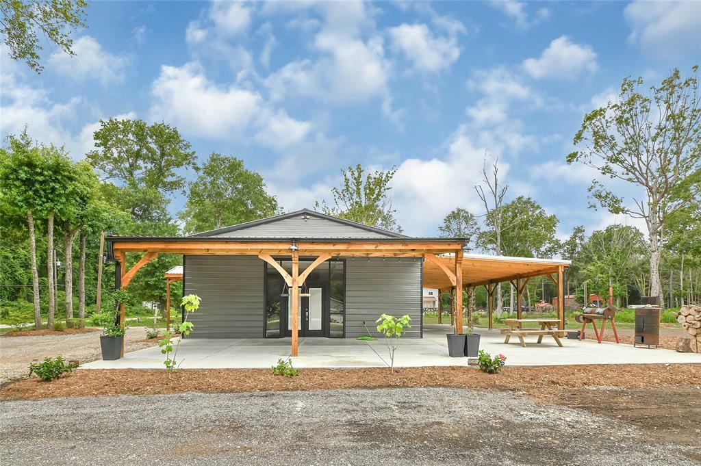 Property Photo: 265 County Road 318 TX 77327