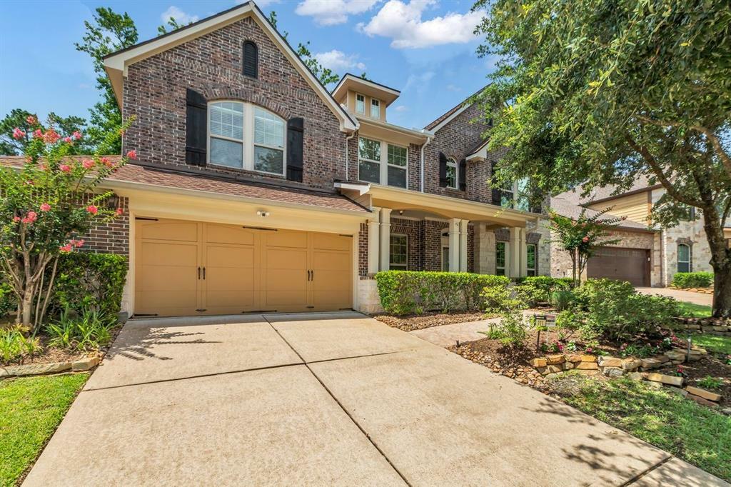 Property Photo: 111 N Almondell Circle TX 77354