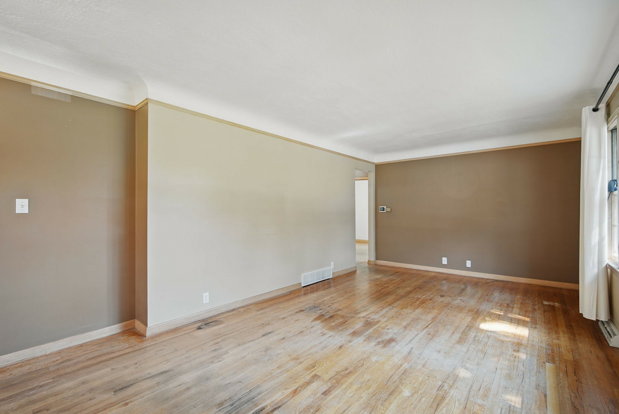 Property Photo: 2344 SE 5th Street IA 50315