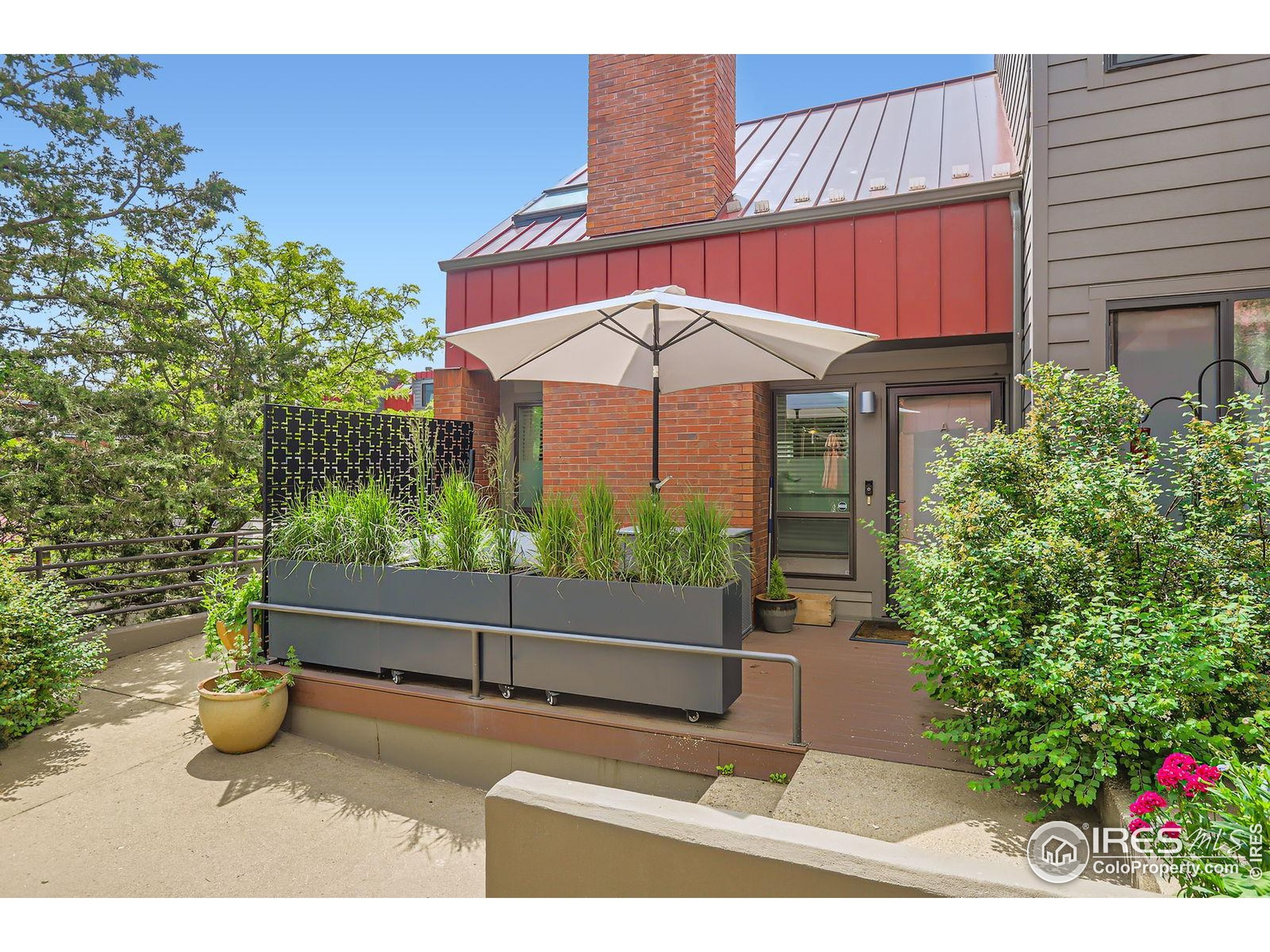 Property Photo:  780 Walnut St A  CO 80302 