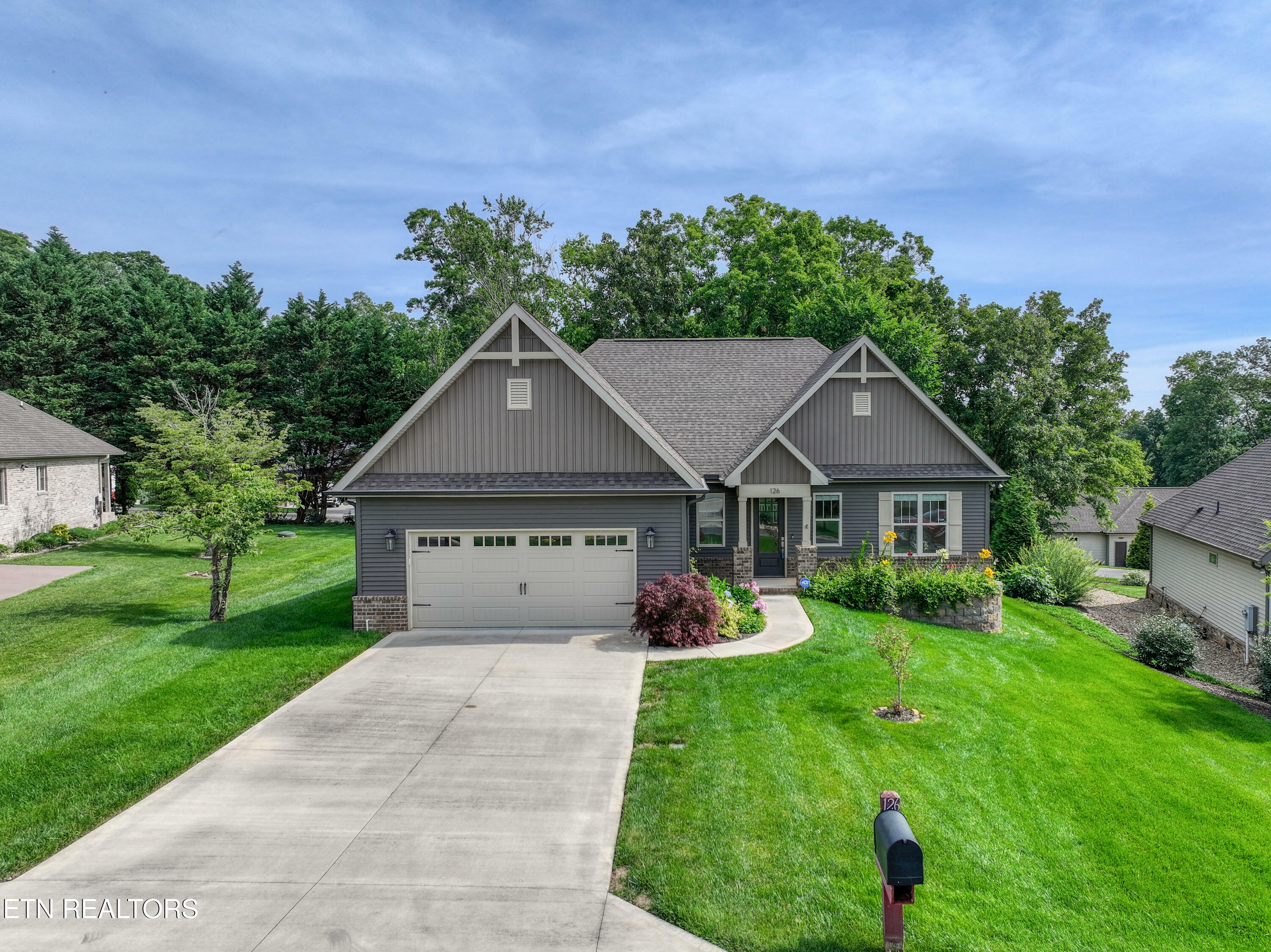 Property Photo: 126 Pocola Way TN 37774