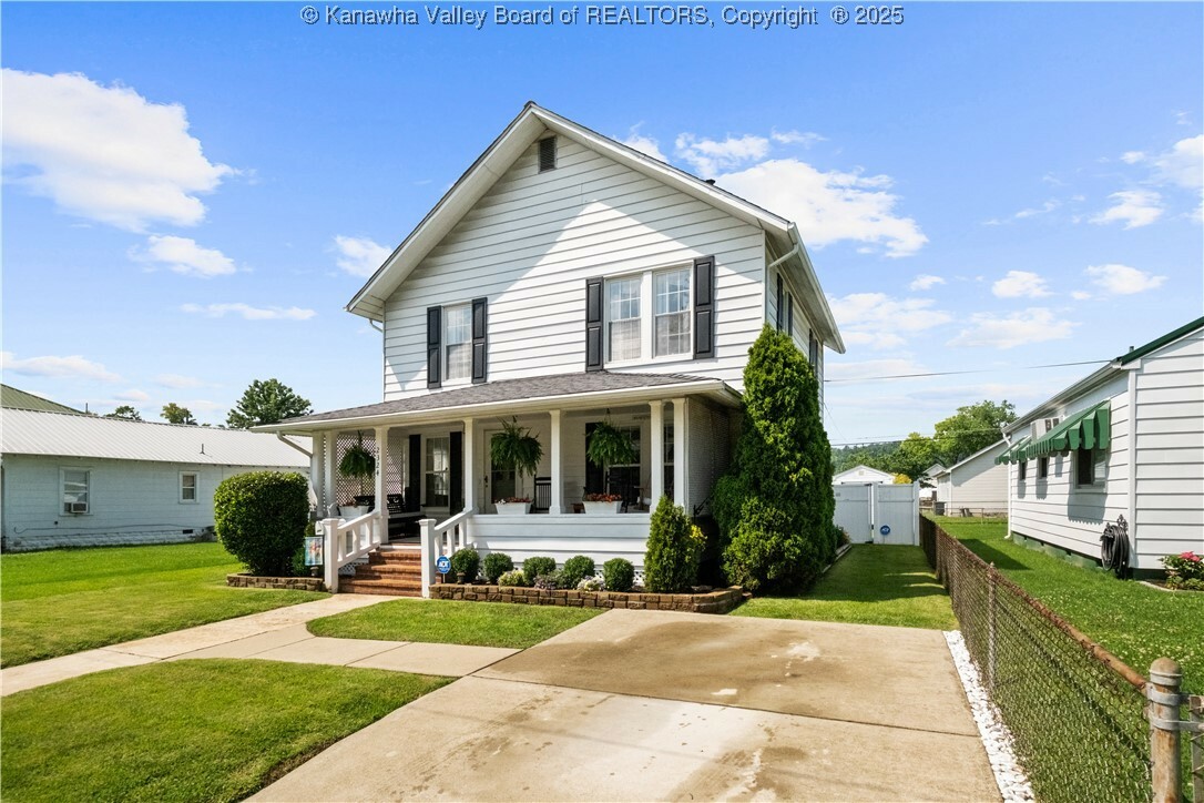 2324 Monroe Avenue  Saint Albans WV 25177 photo