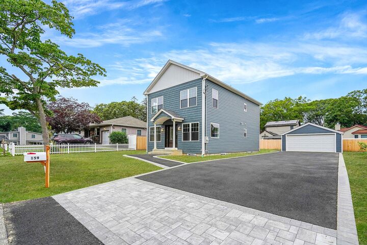 159 Mohawk Street  Ronkonkoma NY 11779 photo