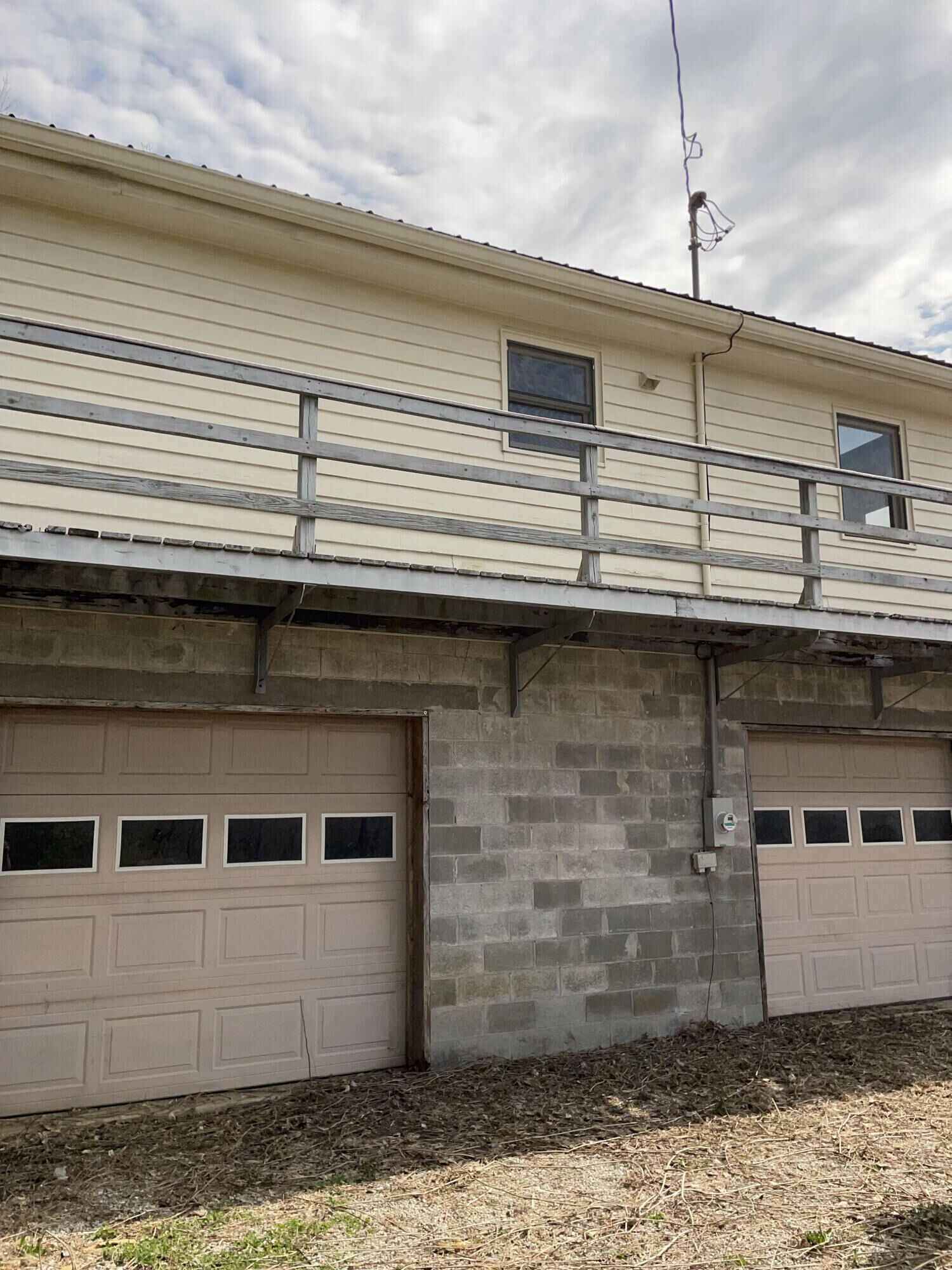 Property Photo: 811 Straight Branch Rd TN 37870