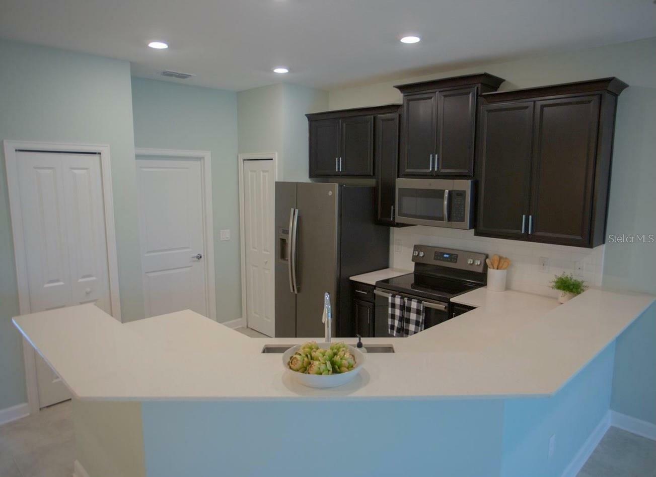 Property Photo: 3023 Caneel FL 33884