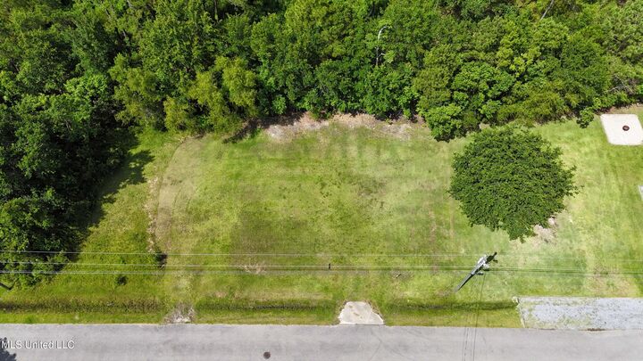 Property Photo:  111 Pine Ridge Drive  MS 39576 
