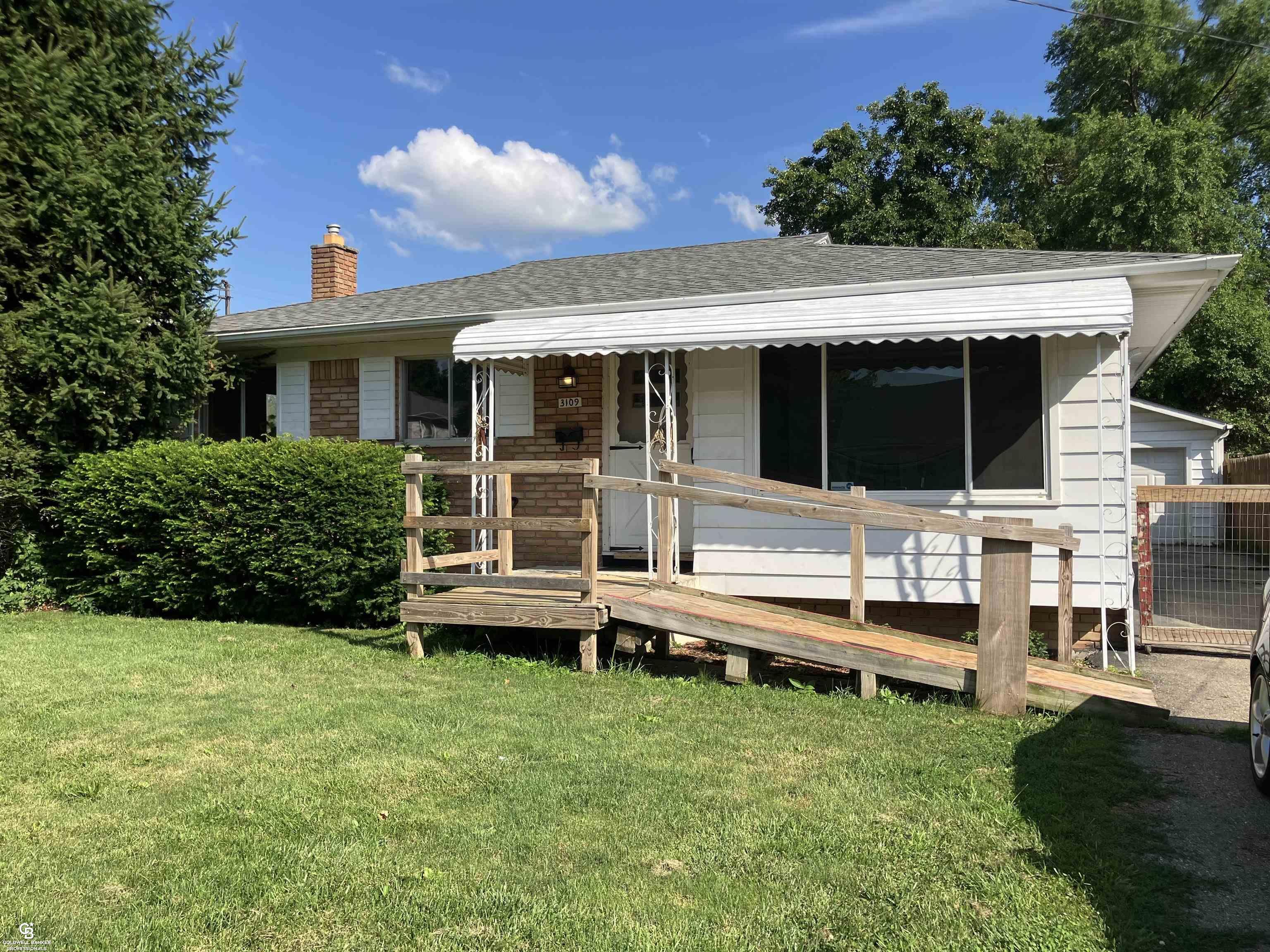 Property Photo: 3109 Yale Street MI 48503