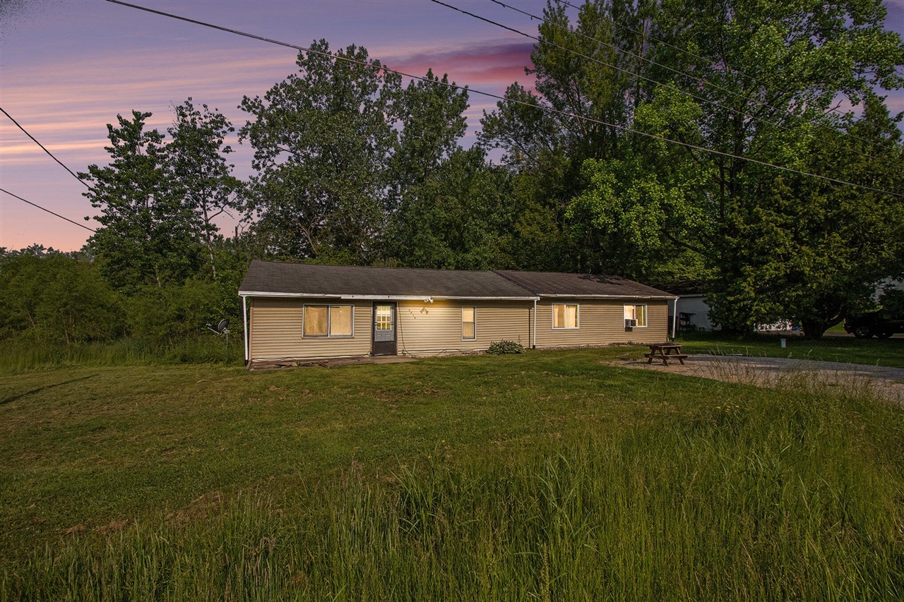 6530 Hollywood Drive  Coloma MI 49038-9657 photo