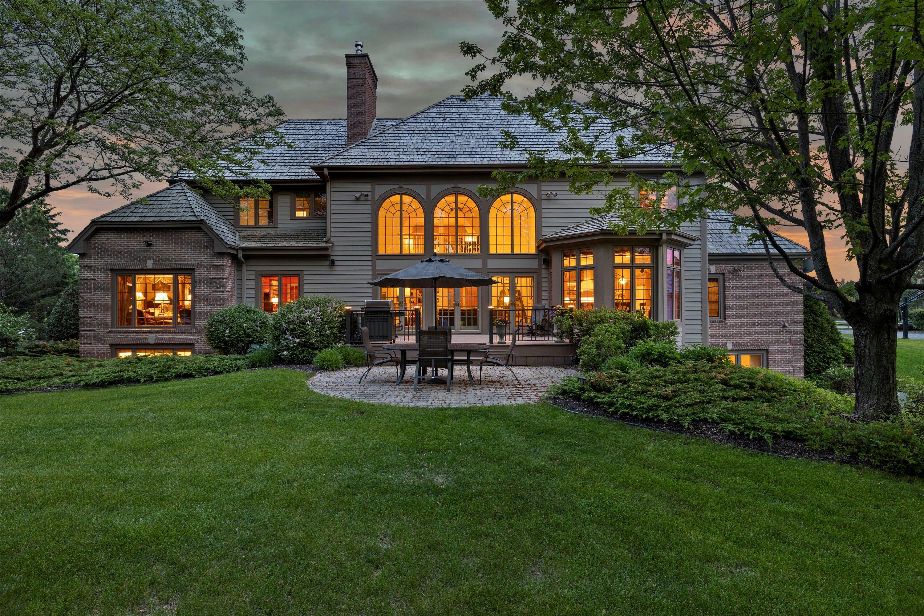 Property Photo: 10625 N Pine Ridge Dr WI 53092