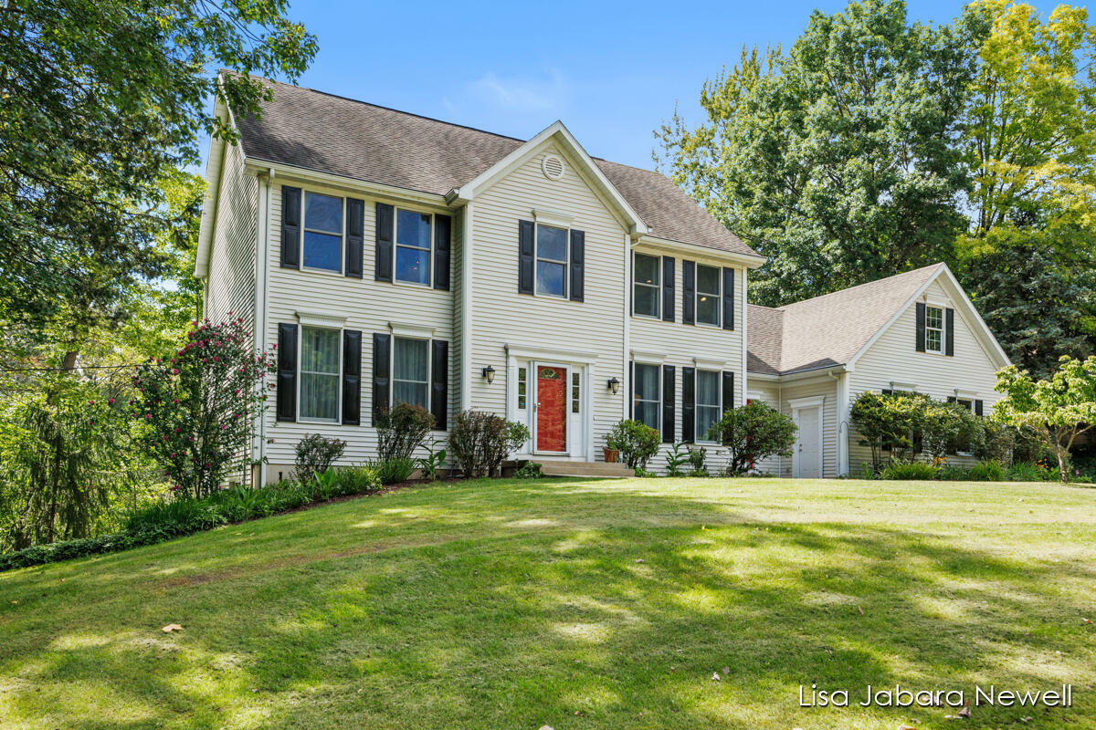 Property Photo:  1905 Mont Rue Drive SE  MI 49546 