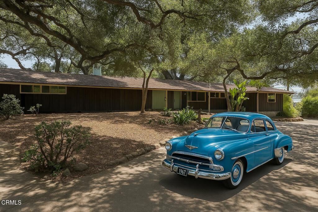 Property Photo:  1330 Fern Oaks Drive  CA 93060 