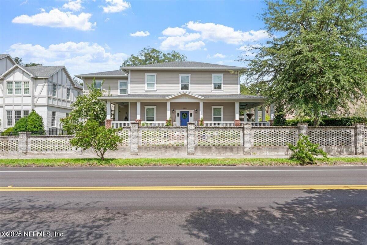 Property Photo: 3919 St Johns Avenue FL 32205