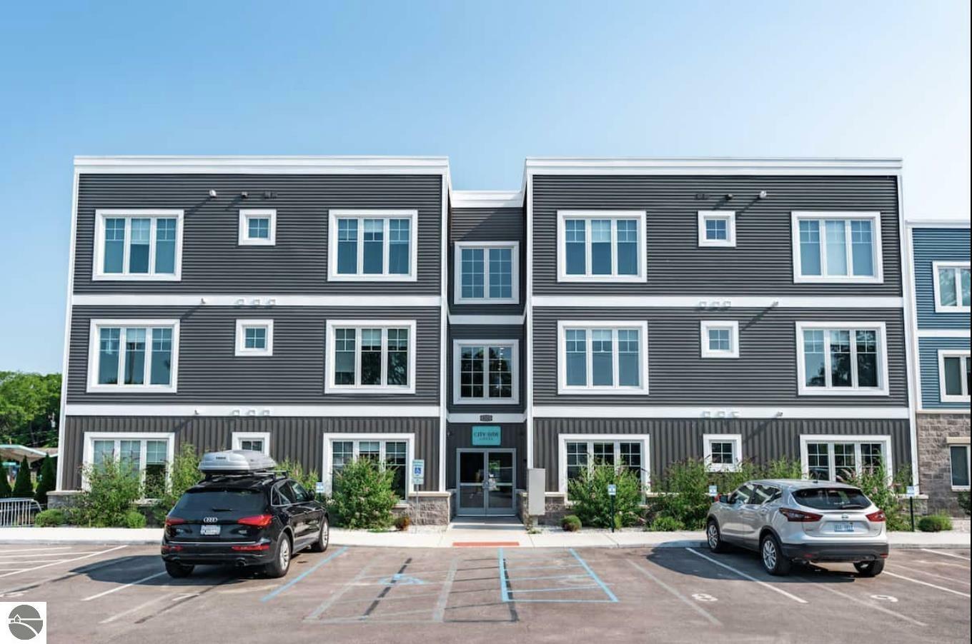 Property Photo:  914-14 E Front Street Unit 14  MI 49686 