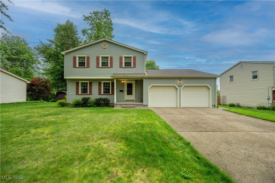 Property Photo:  3042 Straley Lane  OH 44511 