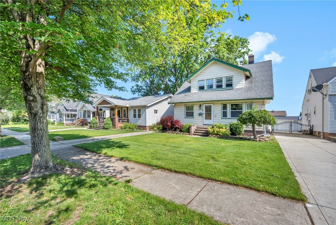 Property Photo: 4712 Wetzel Avenue OH 44109