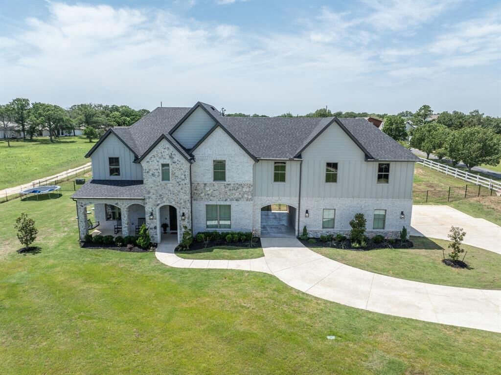 Property Photo:  985 Dyer  TX 76226 