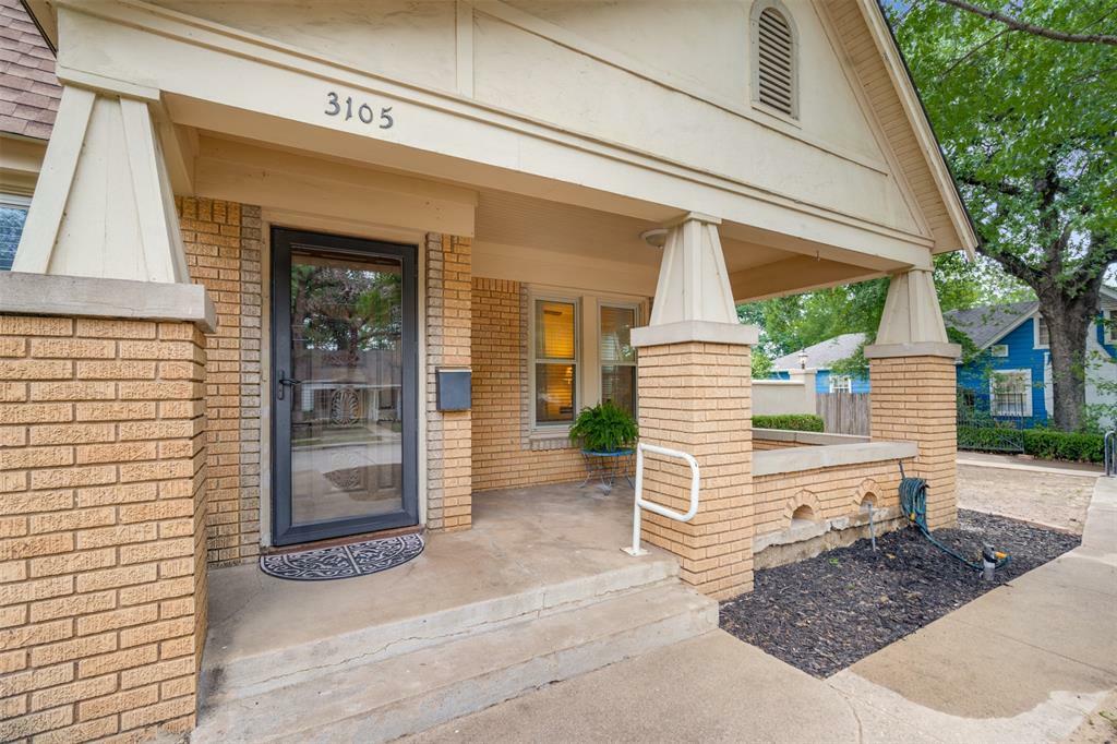 Property Photo: 3105 Marigold TX 76111