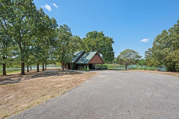 3415 Tiger Town Road  Paris TX 75460 photo