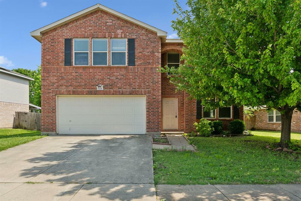 Property Photo: 1808 Copper Mountain Drive TX 76247