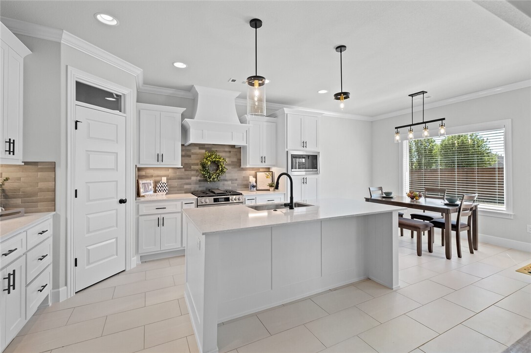 Property Photo: 2304 Salmon Street AR 72751